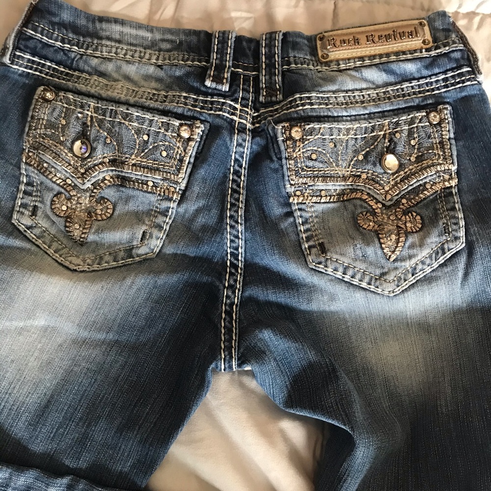 Rock Revival Crop